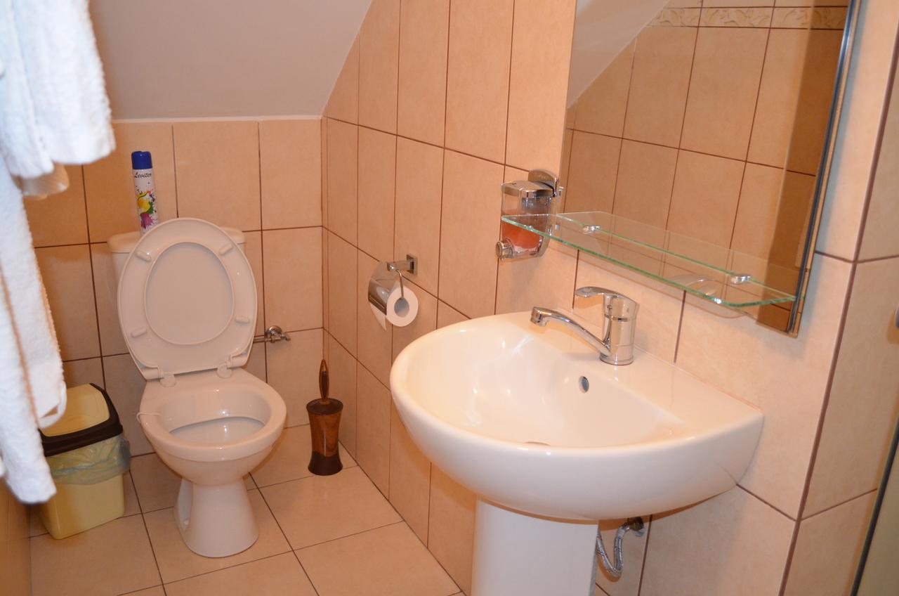 Hotel Fiyesta Starokostyantyniv Екстериор снимка